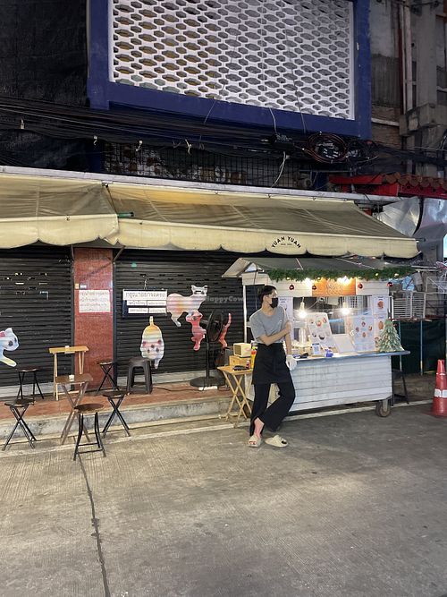 Food stall at the Chinese night market   at Yuan yuan in Krung Thep Maha Nakhon