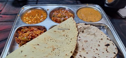 Local thali done vegan at Mohan Bhojanalaya in Tamil Nadu