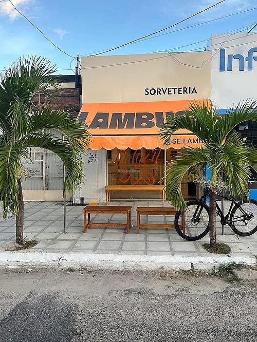 Fachada at Lambuse Sorveteria in Paraíba