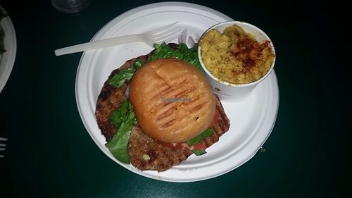 Seitan with Mac and cheese at Three Carrots - City Market in Indianapolis
