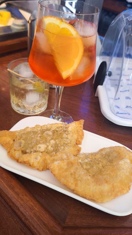 Empanada vegana at Acuario 2 - Bar de Vinos. in Miranda De Ebro