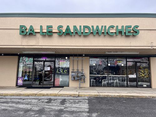 Easy parking  at Ba Le Sandwiches in Rockville