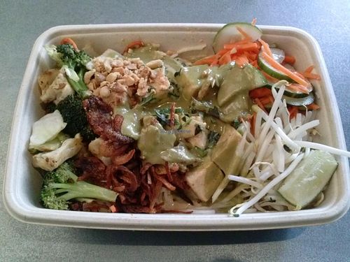 chilled noodles with tofu and peanut sauce at Asian Box in Burbank