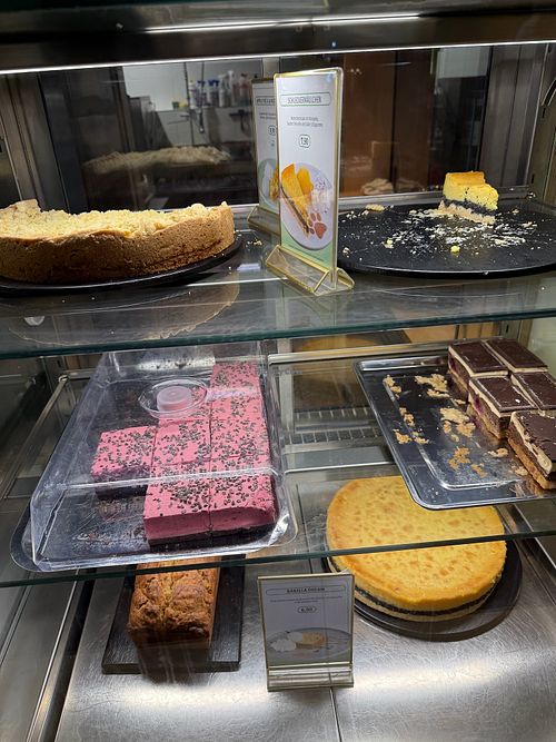 cake at Katzentempel Hamburg Hafencity in Hamburg