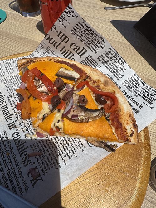 Almost finished eating the vegan madness pizza before the photo    at FarmDog @McGlashan's Estate in Wallington