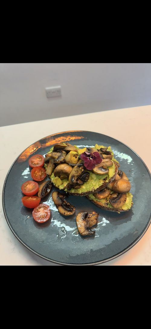 El Vocado with mushrooms (ask for them to be fried in oil not butter)  at Chilli B's in Hitchin