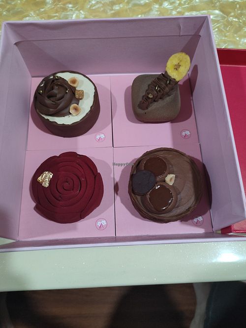 Caramel and Raspberry Entrements, Mocha Chocolate Cake and Hazelnut Cake at Amoha Patisserie India in Raipur