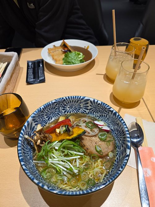  at Honolu Premier in Tokyo