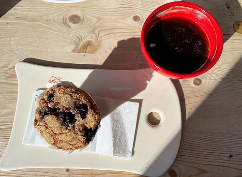 Blueberry muffin  at Le Pain Quotidien - De Pijp in Amsterdam