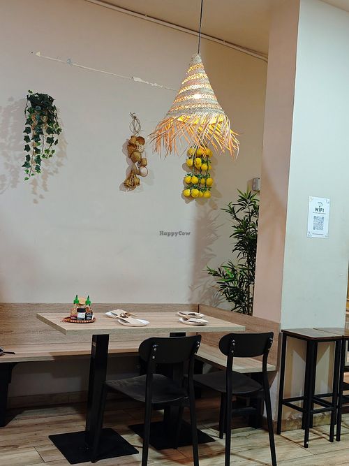 Inside at Be Banh Mi - Es Vietnam in Madrid