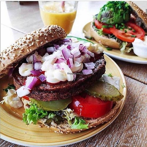 vegan burger at Bagels & Beans - De Clercqstraat in Amsterdam
