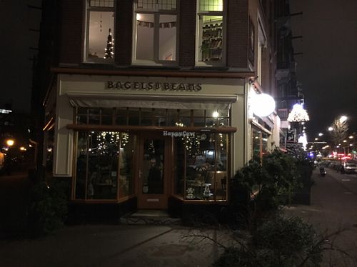 outside at night  at Bagels & Beans - De Clercqstraat in Amsterdam