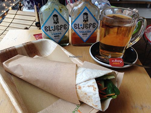 a delicious wrap with rooibos and honeybush tea at Vegabond - Leliegracht in Amsterdam
