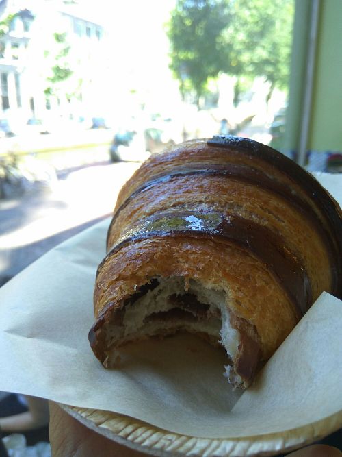 Vegan chocolate croissant at Vegabond - Leliegracht in Amsterdam