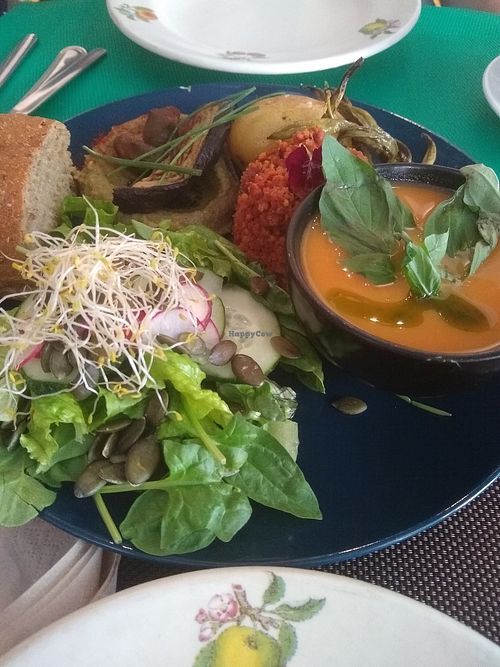 Plate of the day at Tiyoweh La Quietud in Madrid