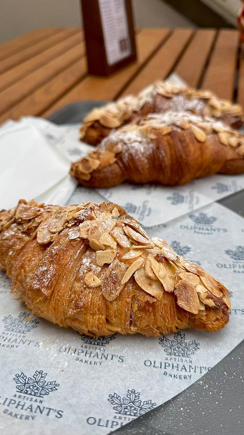 Vegan and non vegan option at Oliphant's Ice Cream & Bakery in London