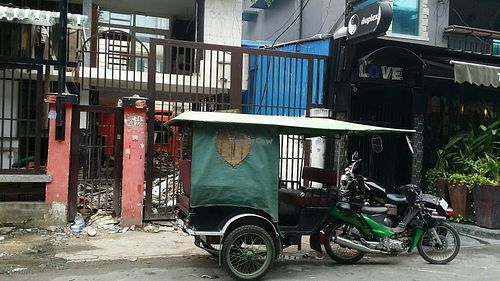 Duplex appears closed at Duplex in Phnom Penh