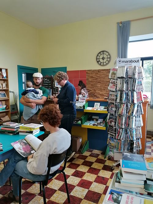inside at L'Esprit Livre in Erezee