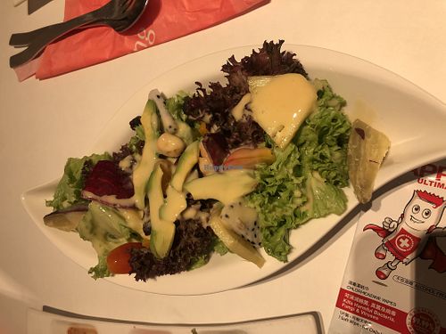 Avocado salad at Sufood 舒果 in Central Singapore