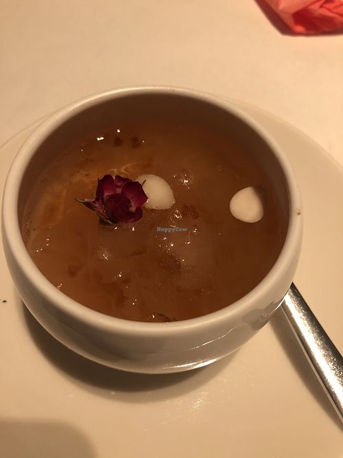 White fungus and lily bulb at Sufood 舒果 in Central Singapore