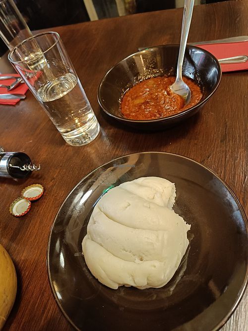 Red stew and yam at Mama Bobo Restaurant in Belfast