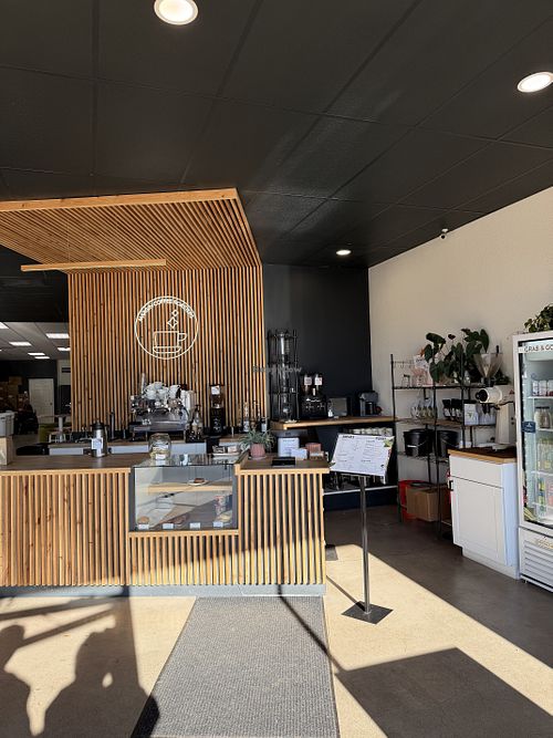 Cool place, lots of room 😄  at Margin Coffee Roasters in Albany