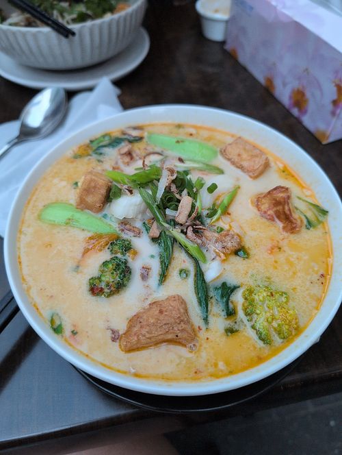 Vegan laksa at Mimi's Snack & Co in Potts Point
