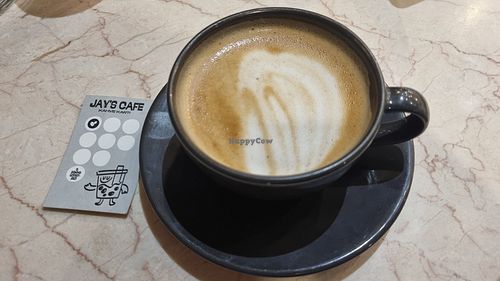 Capuchino /w Almond milk at Jay's Cafe in Istanbul