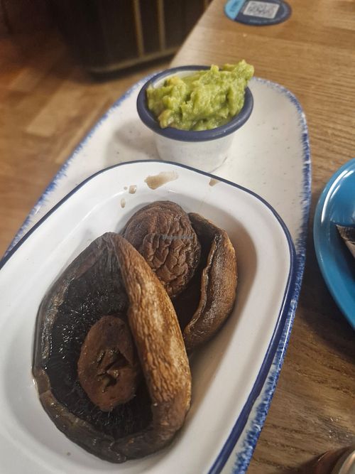 Mushrooms and avocado at Big Smoke Taphouse & Kitchen in Luton