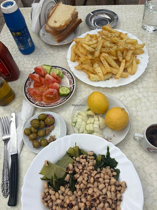 Louvi, potatoes, olives and salad at Ευφροσύνη Καφενείο - Efrosini Kafeneio in Nicosia