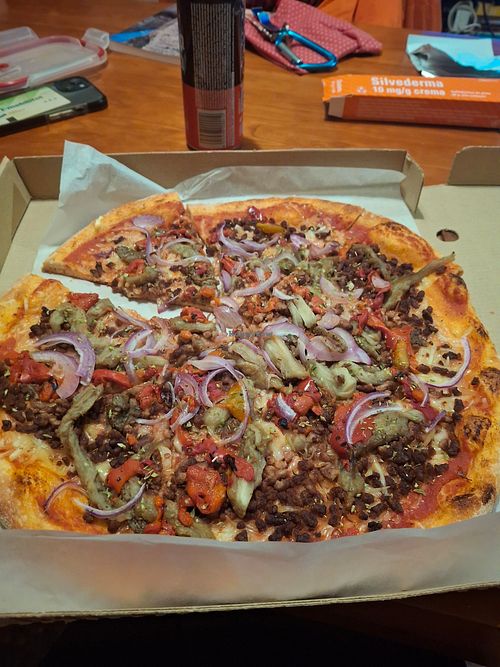 Vegan pizza at Negopizza in Sabadell