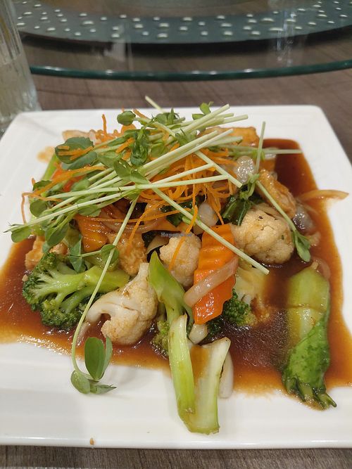 Garlic,  ginger and vegetable stir fry at Waterside Thai in Mandurah