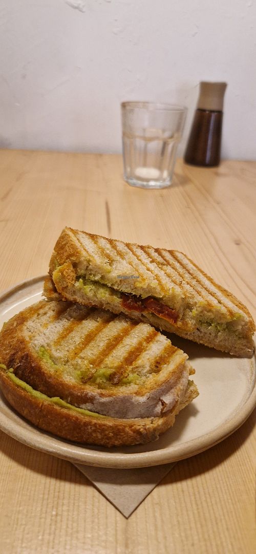 Avocado and tomato toasted sandwich at Cafeteria Brü in Vic