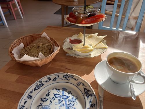 Veganes Frühstück „Tierisch glücklich"  at Café Mathilda in Euskirchen