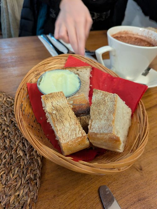 Bread and alioli at Sanpa in Wokingham