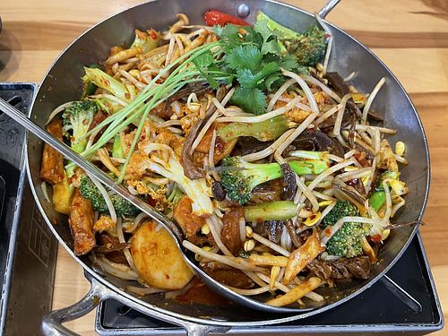 The Medium Veggie Pot, includes 6 veggie side dishes. at Tasty Dining in San Gabriel