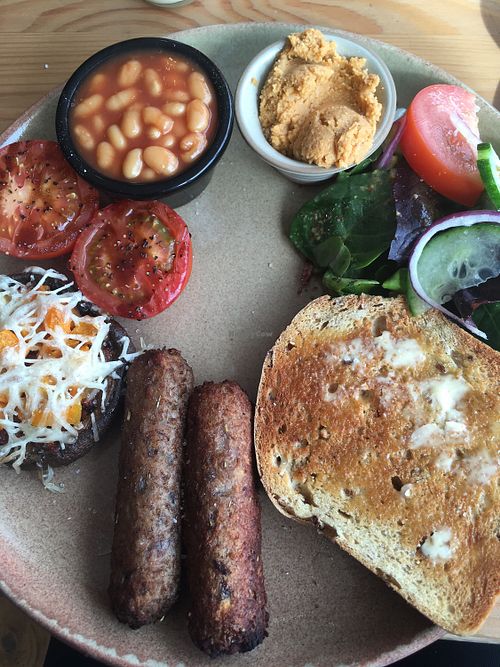 Vegan breakfast with hummus, baked mushrooms and toast at Waterside Cafe in Kendal