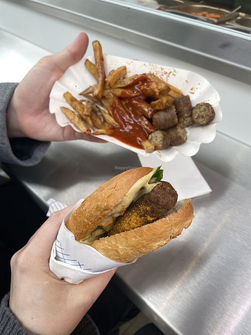 Bosna vegan  at Extra Würstel  in Vienna