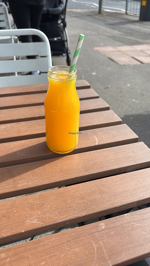 Ate the English breakfast then remembered about a photo 🤦‍♂️  at Potter's Pantry in London