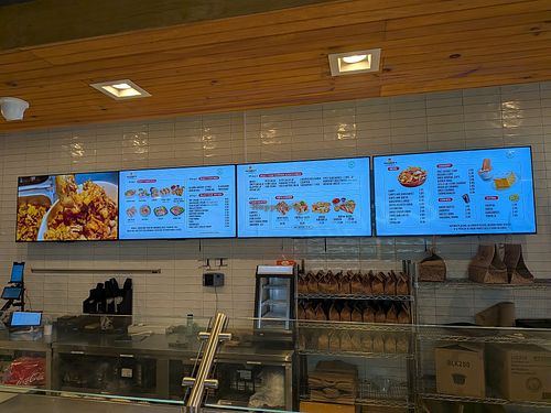 Labeled vegan options include tofu ("tufu" on the menu) and fried cauliflower. at Tacobee's in Philadelphia