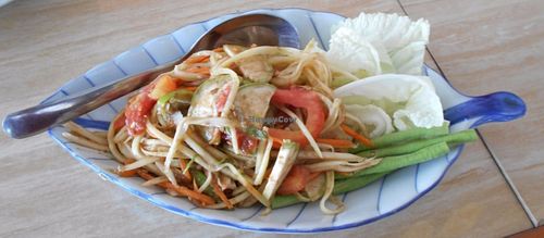 Mea Nuu Vegetarian Restaurant - Papaya salad at Mea Nuu Vegetarian Food in Pattaya