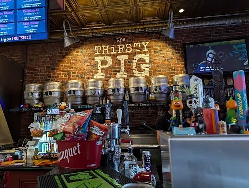 Indoor/Order counter at The Thirsty Pig in Portland