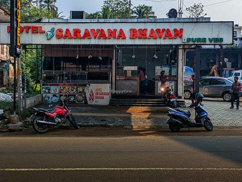 Outside of Hotel Om Saravana Bhavan at Hotel Om Saravana Bhavan in Erattupetta