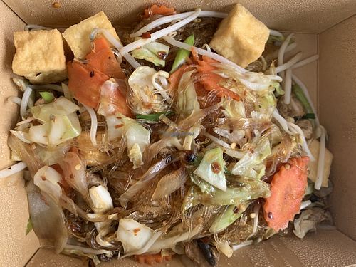 Vegan pad woon sen at Vida's Thai Food in Homer