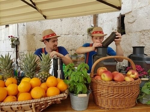 friendly staff at Kokolo in Split