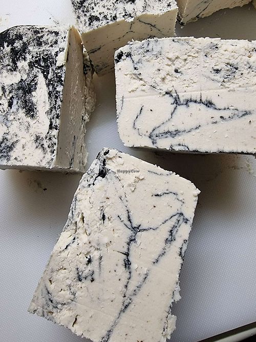 Truffle heaven at Earthy Vegan Cheese in Edinburgh