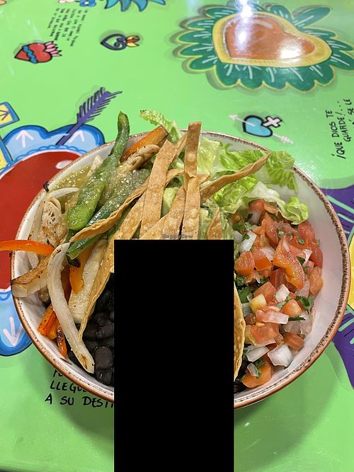Bowl with beans, avocado, heura chicken and salad  at Cantina Canalla Ópera - Sol - Restaurante Mexicano  in Comunidad De Madrid