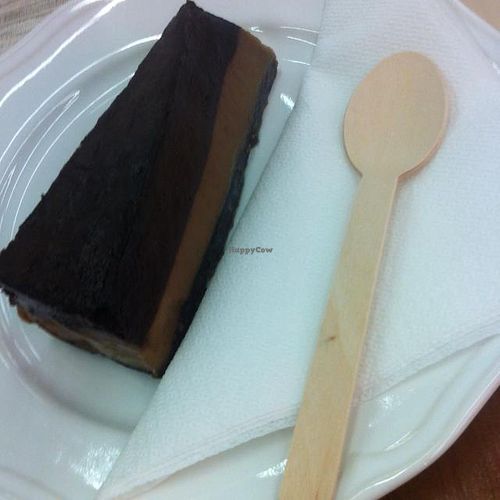 chocolate-banana raw cake at Bruno's Chill and Love in Zagreb