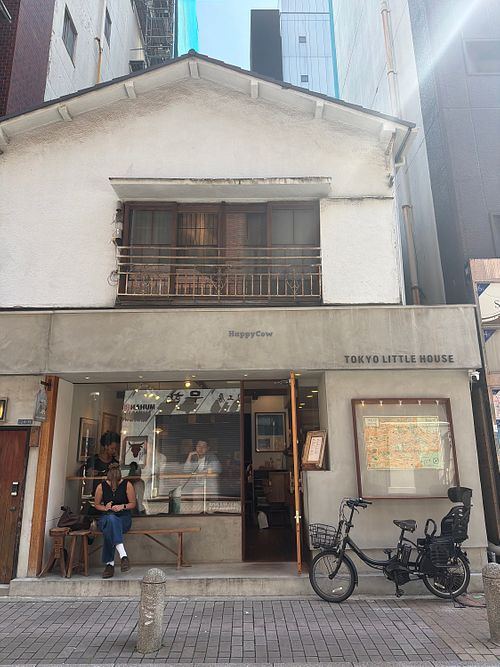 Oat milk for drinks! Cute atmosphere    at Tokyo Little House in Tokyo