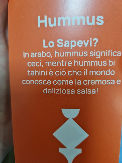 Hummus at CECI Casa Libanese  in Milan